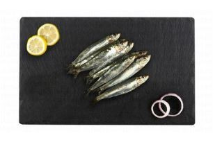 Fresh Whole Anchovies local 500 grams 14 AED