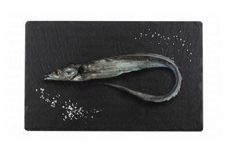 Fresh Whole beltfish local 1 kg 34 AED