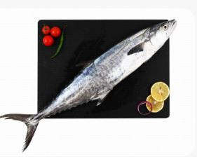 Fresh Small Whole Kingfish Local 1 Kg 55 AED